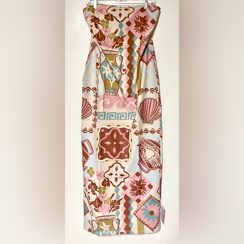 ASOS DESIGN strapless midi dress in colorful tapestry print - US Size 8